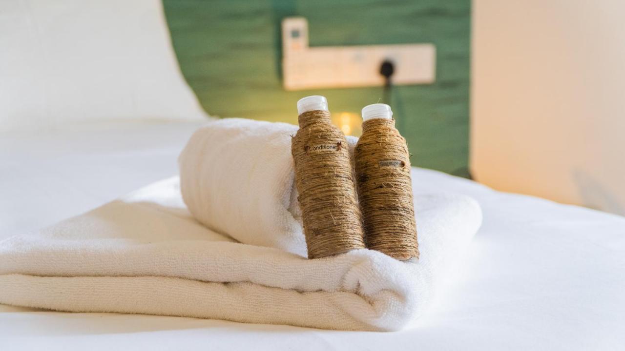 Southern Heritage, Quiet, Boutique Hotel With Pool Talpe Exteriör bild